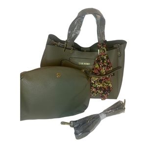 NWT STEVE MADDEN BParker Shoulder/Crossbody with Removable Wristlet Olive Green